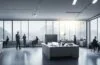 In einem modernen, lichtdurchfluteten Büro mit warmen Holzakzenten beraten sich engagierte Fachleute vor Bildschirmen mit komplexen digitalen Diagrammen, während Sonnenlicht durch große Fenster fällt und eine Atmosphäre von Vertrauen, Kompetenz und koordinierter Sicherheit schafft.