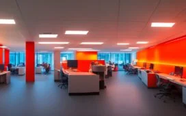 In einem hell erleuchteten, modernen Büro steht eine junge Forscherin mit warmem Lächeln vor einem großen Bildschirm, auf dem subtile Datenvisualisierungen flimmern, während das natürliche Tageslicht sanft den Raum durchflutet und eine Atmosphäre von Hoffnung, Verantwortung und technologischer Zukunft gestaltet.