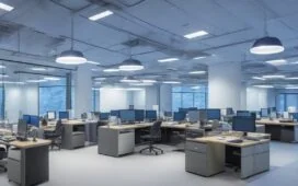 Ein hell erleuchtetes modernes Büro mit freundlichen, konzentrierten Fachleuten, die in einem offenen Raum an großen Bildschirmen mit Datenvisualisierungen arbeiten, umgeben von warmem Tageslicht und einer Atmosphäre von Zusammenarbeit und digitaler Innovation.