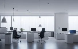 Ein warm beleuchtetes, modernes Büro mit zwei fokussierten Entwicklerinnen, die vor hellen Bildschirmen mit komplexen Codezeilen arbeiten, umgeben von natürlichem Tageslicht und minimalistischer Technik, das den dynamischen Wettstreit und die zukunftsweisende Innovation im Bereich KI-Modelle eindrucksvoll einfängt.