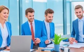 Eine sonnendurchflutete Büroszene mit jungen, engagierten Finanzexperten in moderner Business-Kleidung, die bei einem kreativen Meeting lebhaft über Fintech-Charts und Strategien diskutieren, umgeben von stilvollem Interieur und großen Fenstern, die Wärme und Optimismus ausstrahlen.