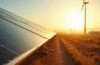 Eine strahlend helle Aufnahme einer namibischen Solar- und Windenergieanlage am frühen Morgenlicht, in warmer Farbgebung, die Hoffnung und Aufbruch in eine nachhaltige Zukunft mit grünem Wasserstoff ausstrahlt und die weite, sonnendurchflutete Landschaft Afrikas mit realistischen Details einfängt.